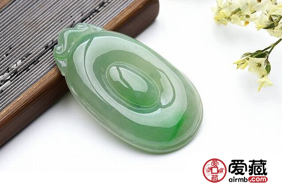 新买的翡翠怎么保养 新买的翡翠真的要泡水吗