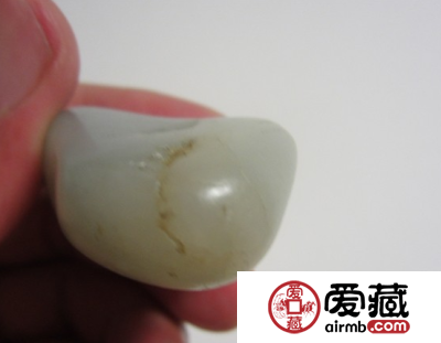 和田青白玉籽料价格 青白籽料真的便宜吗