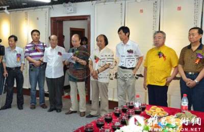 华彩新辉-七教授国画精品联展在京举行