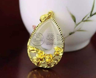 金镶玉吊坠价格 金镶玉吊坠贵吗
