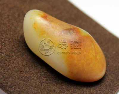 和田玉秋梨皮籽料 秋梨皮籽料价格多少