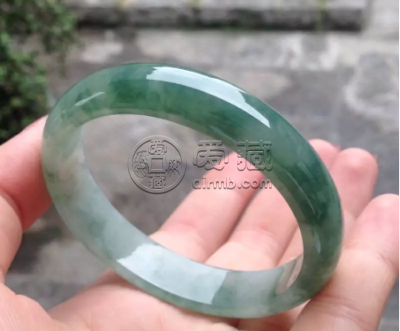 5000元的翡翠镯子图片 5000元的翡翠镯子怎么选