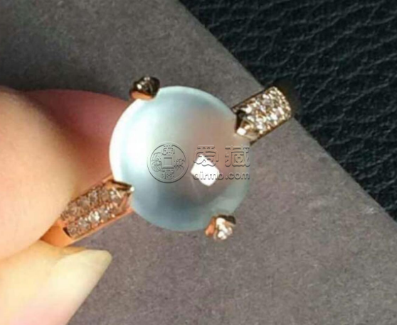 翡翠鑲嵌戒指圖片 翡翠鑲嵌戒什么樣的