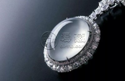 白冰种翡翠价格 白冰种翡翠多少钱