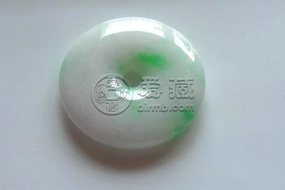 翡翠飘绿 飘绿翡翠好不好