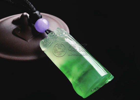 如何投资翡翠 投资与收藏翡翠的四大误区