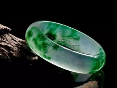 翡翠分几个等级 翡翠等级排列