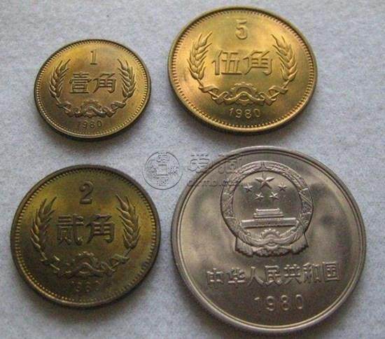 80年一套长城币值多少钱    80年一套长城币价值