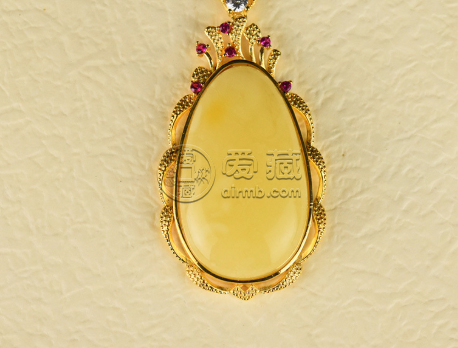 蜜蠟用什么油保養(yǎng)   蜜蠟怎么保養(yǎng)