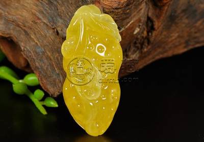 蜜蜡挂件的意义   蜜蜡挂件的好处