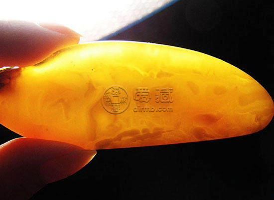 再造蜜蜡是什么意思   再造蜜蜡怎么鉴定