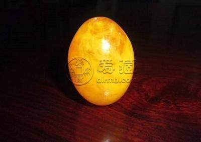 蜜蜡掉色是正常的吗   蜜蜡为什么会掉色