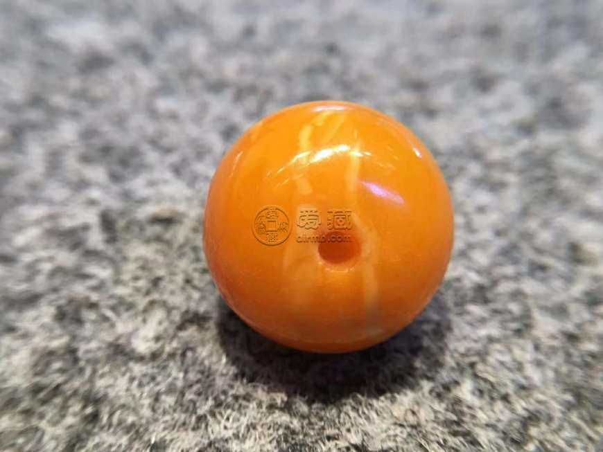 水煮蜜蠟盤玩后效果圖  水煮蜜蠟和天然蜜蠟的區(qū)別
