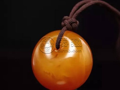 蜜蜡蜜糖色是好品种吗  蜜糖色蜜蜡的价格
