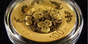 2016年五福拱寿金币价格表     8克五福拱寿金币市场价