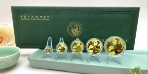 2023熊猫金币一套价目表    熊猫金币收藏的投资优势