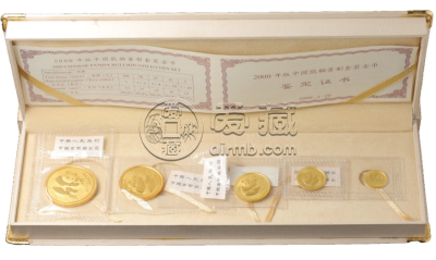 2000年熊猫金币市场价格与收藏价值