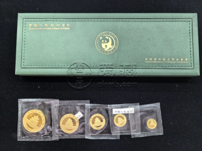 2011熊猫金币回收价格  2011熊猫金币套装值多少钱