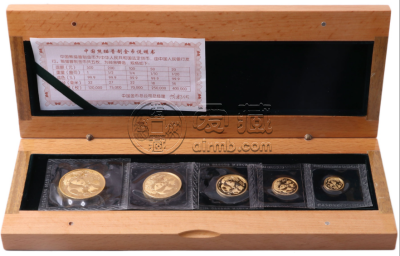 2006熊猫金币回收价目表  2006年熊猫金币套装价格