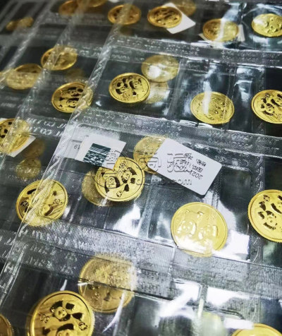 熊猫金币回收 熊猫金币不同年份的价格