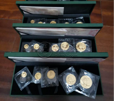 熊猫金币一套回收价目表    熊猫金币适宜投资