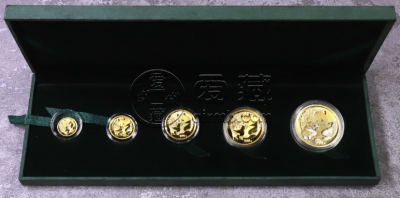 2005年熊猫金币的市场行情与收藏价值