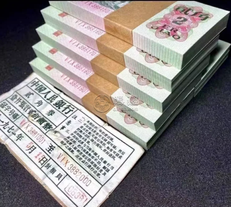 2013熊貓金幣一套回收價目表  2013年熊貓金幣最新價格