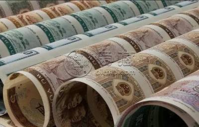 人民币大炮筒最新价格    第四套人民币整版连体钞值多少钱