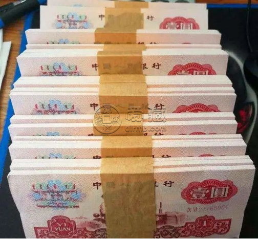 女拖拉机1元回收价格 第三套人民币1元整刀价格