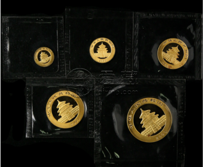 2001年熊猫金币价格 2001年熊猫金币收藏价值 2001年熊猫金币价格 2001年熊猫金币收藏价值