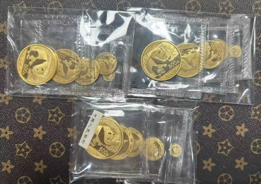 2001熊猫金币价目表  熊猫金币专业回收渠道