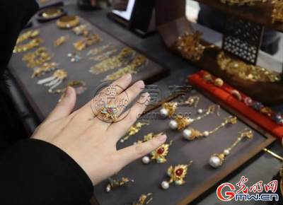 钱博会闪耀非遗光彩 一起来“中国非遗年度人物×钱博会”展位打卡吧！