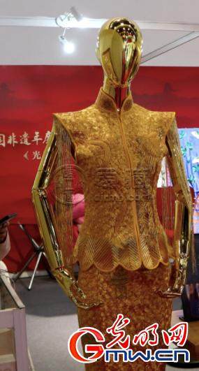 钱博会闪耀非遗光彩 一起来“中国非遗年度人物×钱博会”展位打卡吧！