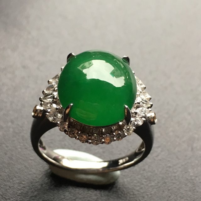 冰润满绿镶嵌翡翠戒指