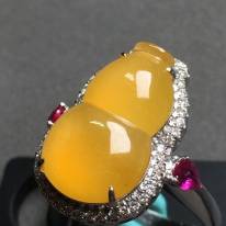 冰种黄翡葫芦 翡翠戒指 18k金镶嵌钻石