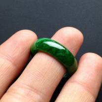 細糯種陽綠指環23-6-2.5毫米