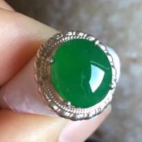 10.7-9.5-4.3寸老坑冰种 阳绿色 缅甸天然翡翠戒指