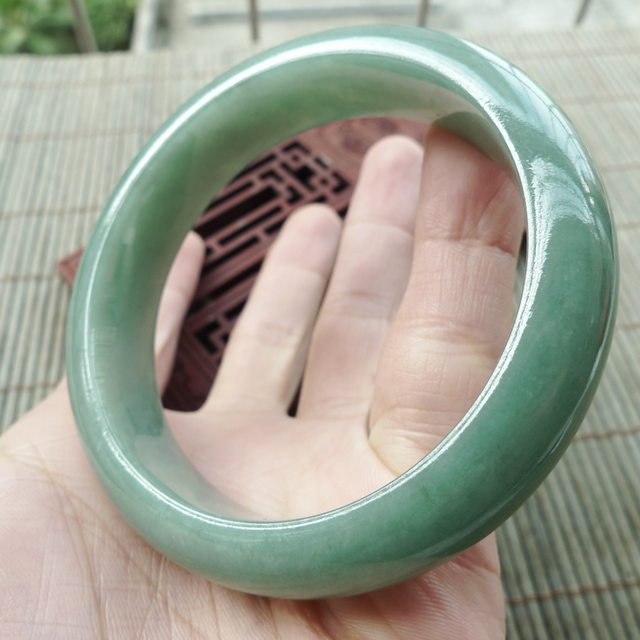 A货翡翠手镯 冰油种满绿正装手镯57.3mm图2