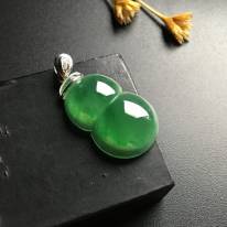 冰种阳绿 葫芦翡翠吊坠尺寸25-16-7.2毫米