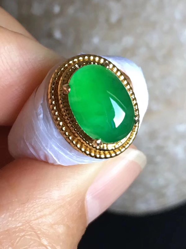 老坑冰种 艳阳绿色 翡翠戒指10.7-7.7-5mm图6