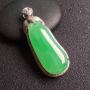 阳绿福瓜 翡翠吊坠 裸石尺寸：28*12