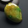 糯冰种黄加绿翡翠吊坠 尺寸:58-43-14.2毫米