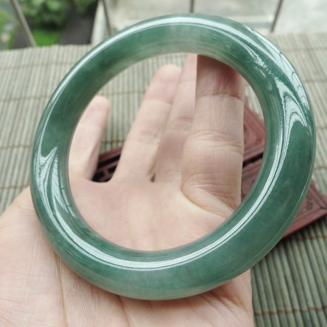 水润满绿圆条翡翠手镯55.3mm图5