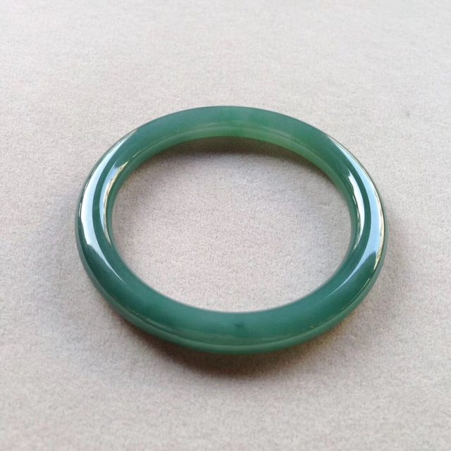 冰种起胶浓绿翡翠手镯 天然翡翠圆条手镯 53.8-7.4mm