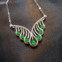 超正冰陽綠 “揮著翅膀的天使”翡翠項鏈