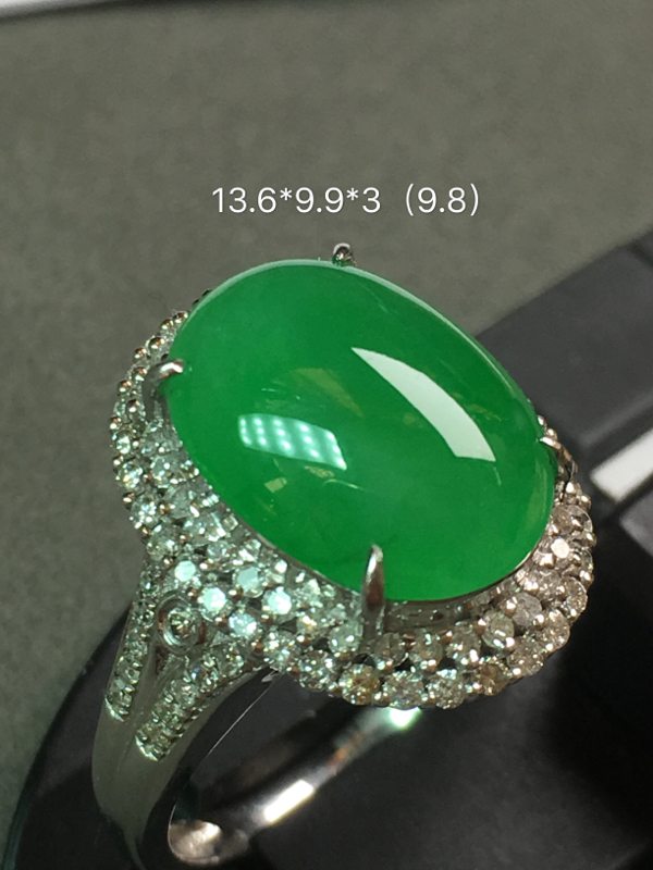 冰种阳绿戒指 18k金镶嵌钻石图8