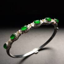冰帝王綠翡翠鑲嵌手環