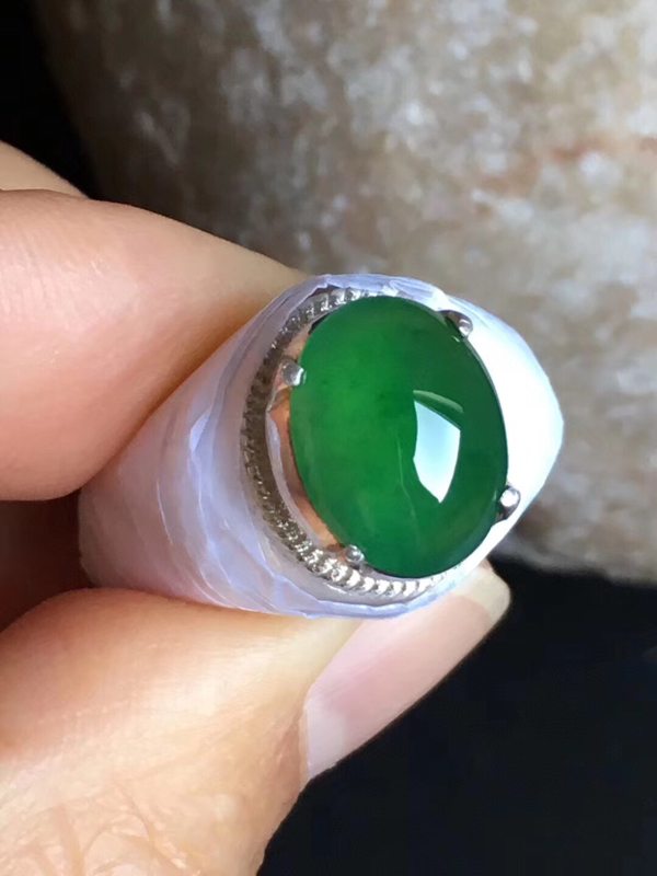 老坑冰种 阳绿色铜托 缅甸天然翡翠戒指11.7-9.5-4mm