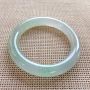 尺寸：57x11x11mm 冰带色翡翠圆条手镯