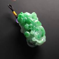 陽綠貔貅 翡翠掛件 尺寸47-23-25mm